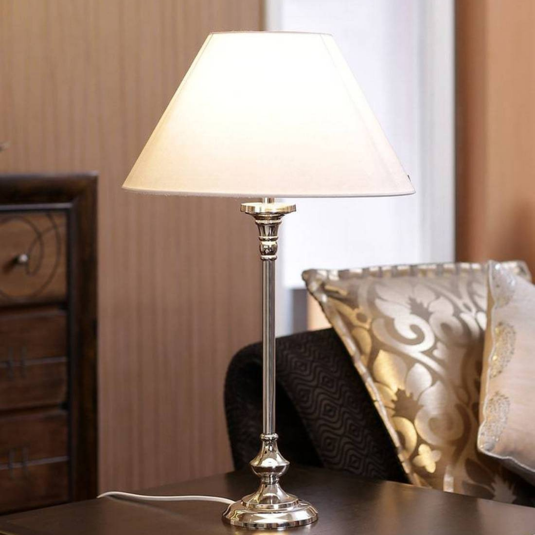 Table <br>Lamps