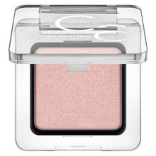 Load image into Gallery viewer, Catrice Highlighting Eyeshadow 030
