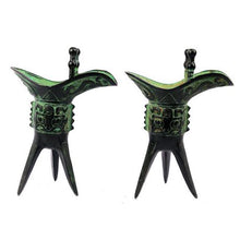 Load image into Gallery viewer, Jue Bronze Tripod Old Treatment Design
