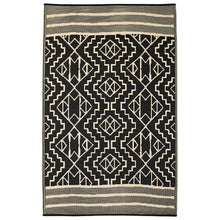 Load image into Gallery viewer, Fab Habitat Outdoor / Indoor Rug Kilimanjaro Black
