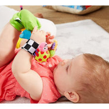 Load image into Gallery viewer, Lamaze - Gardenbug Wrist Rattle Set
