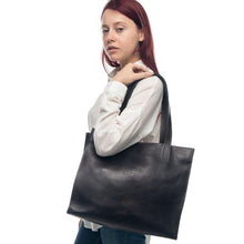 Load image into Gallery viewer, Kurgan Kenani Tulbagh - Leather Tote Bag - Black
