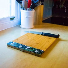 Load image into Gallery viewer, ALTA Bamboo Cutting Board with Pattern - Palm Leaves
