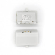 Load image into Gallery viewer, Sparkfox Xbox One Dual Controller Charging Dock &amp; Battery Pack
