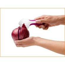 Load image into Gallery viewer, Chef&#39;n - Peel &#39;N Onion Peeler - Pack Of 16
