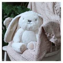 Load image into Gallery viewer, Huggie Beck Bunny (Cream)
