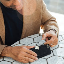 Load image into Gallery viewer, +2,00 GoReader Reading Glasses by ThinOptics  - Black
