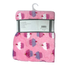 Load image into Gallery viewer, Girls Cutwork Coral Fleece Receiver - Cupcake
