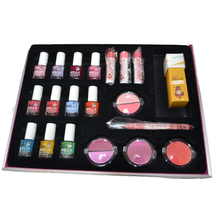 Load image into Gallery viewer, Christmas Beauty Suitcase Gift Set For Girls
