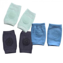 Load image into Gallery viewer, Totland Set of 3  Baby Boy Knee Pads
