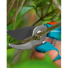 Load image into Gallery viewer, GARDENA Secateurs Bypass - 20mm

