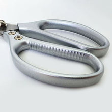 Load image into Gallery viewer, Hestia Heavy Duty Meat &amp; Poultry Shears
