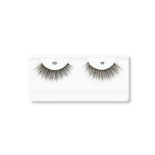 Load image into Gallery viewer, Manana 3D Faux Mink Lashes - Leah
