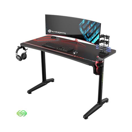 I47 Polygon Leg Gaming Desk