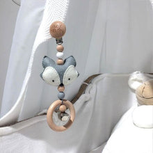 Load image into Gallery viewer, Ruby Melon Heartfelt Travel Dangle - Fox
