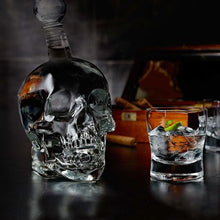 Load image into Gallery viewer, Skull Bottle Decanter - Glass 1l
