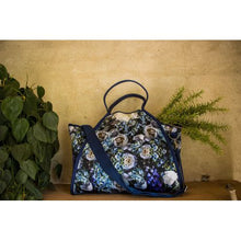 Load image into Gallery viewer, Lily Rose Handbag Stability
