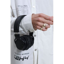 Load image into Gallery viewer, Cowin E7 Ace ANC Wireless Over-Ear Bluetooth Headphones - Black
