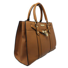 Load image into Gallery viewer, Blackcherry Structured Lock Tote-Tan
