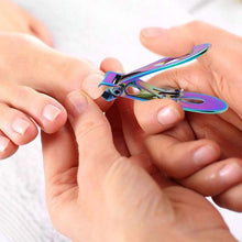 Load image into Gallery viewer, Hubbe Extra-Wide, Heavy-Duty Fingernail-Toenail Clippers For Thick Nails
