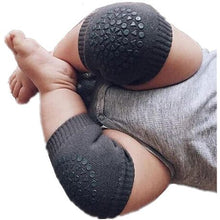 Load image into Gallery viewer, Totland Set of 3  Baby Boy Knee Pads
