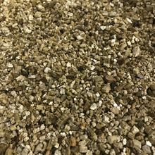 Load image into Gallery viewer, Vermiculite Medium Grade 20Litre Bag
