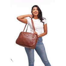 Load image into Gallery viewer, Brad Scott Scotty leather bag
