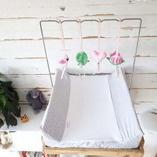 Load image into Gallery viewer, Ruby Melon Heartfelt Dingle Dangle Set - Fanciful Flamingo
