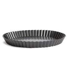 Load image into Gallery viewer, George &amp; Mason - 28cm Round Cake Form
