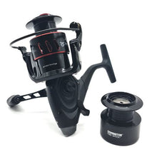 Load image into Gallery viewer, Pioneer Domin8tor 5000 Carp Baitrunner Fishing Reel with Extra Spool
