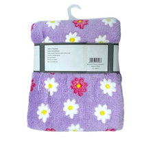 Load image into Gallery viewer, Girls Cutwork Coral Fleece Receiver - Flower
