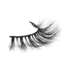 Load image into Gallery viewer, Oh My Gorgeous - Flirty Fox Lashes - Colombia
