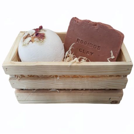 Bathbomb and Soap Gift Set - Rooibos Clay Soap Vanilla Rose Bathbomb Large