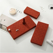 Load image into Gallery viewer, Silicone Cosmetic organizer - Small - Maroon
