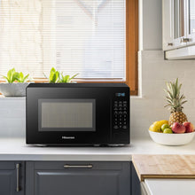 Load image into Gallery viewer, Hisense 20L Electronic Microwave Oven - Black
